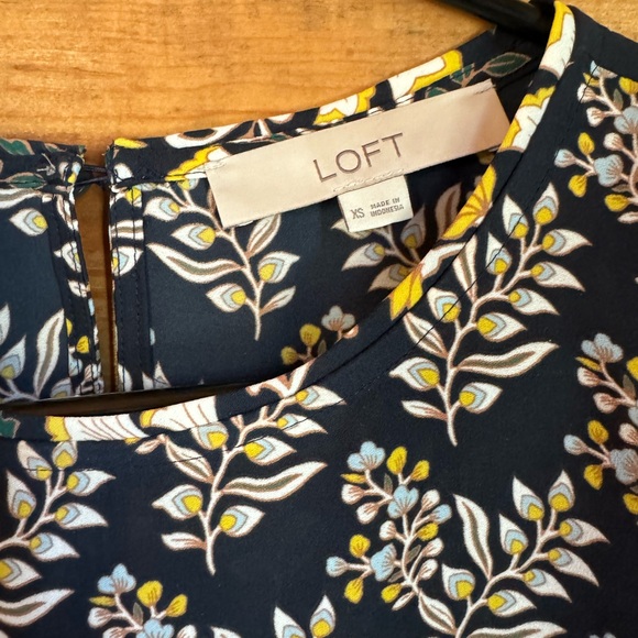 LOFT Ruffle Long Sleeve Top - Picture 3 of 4